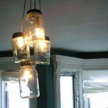 Avec les années, vous êtes également passé maître dans la décoration de la table, le dressage et la qualité des couverts et des ustensiles utilisés. Lampe Pot De Confiture Cherry Plum Lumieres En Bocaux Bocal Lanternes Bocaux Anciens