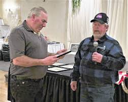 Harness Horsemen Assoc. honors Clark and Riteout