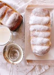 Strawberry Jam Pull Apart Bread Bread And Pastries Strawberry Jam Bread