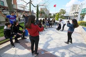 Liseli gençlere video içerik eğitimi – Yaşar Üniversitesi