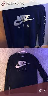 Mesh underarm and shoulder insets add breathability. I Grew Out Of It Men S Small Black And Gold Nike Air Long Sleeve Shirt In Like New Condition Nike Shirts Tees Long S Long Sleeve Shirts Nike Shirts Nike Air