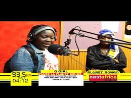 Chid benzi ame free style kwa dakika 10 za maangamizi ndani ya planet bongo ya east africa radio bila kuchoka na kutoa mistari kichwani hapo hapo. Dakika 10 Za Maangamizi Q Girl Planet Bongo
