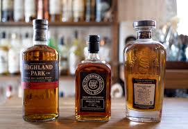 ボトラーズウイスキーとは？ブランドの特徴やおすすめを紹介 | ウイスキーを好きになるメディア｜Barrel-バレル-