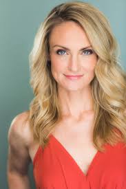 Carly Thomas's Instagram, Twitter & Facebook