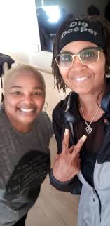 Intermediate/advanced virtual lessons Lesson: Kind to me by Gary O'Reilly  Reach: Dance before you leave me by Maggie Gallagher DOD by Fred Whitehouse  Review and dance list Thrill me Cha Cha by