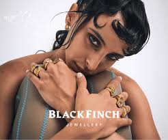 Making material change — Art Guide Australia