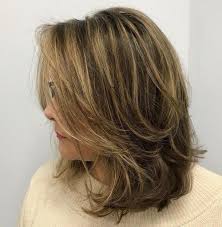 Coupe Cheveux Mi Longs Tendances 2020 70 Modelees Chics Coupe Cheveux Mi Long Tendance Coupe Cheveux Mi Long Coupe De Cheveux