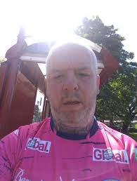 What a lovely day for a walk today. 12000 steps and just short of 9km. Part  of the walk is by the reservoir and then some parts down country lanes and  over