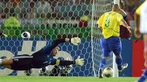 Başkan hainer de oliver kahn'ın 1 temmuz'dan sonra rummenigge'nin yerini alacağını kaydetti. Oliver Kahn Eine Karriere In Bildern Zdfmediathek