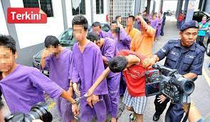 Kronologi kes rogol & bunuh di malaysia. Ini 5 Kes Rogol Beramai Ramai Paling Tragis Di Malaysia Ada Diratah 38 Lelaki Semalam Mangsa Pengsan Dan Cedera Di Bahagian Remaja