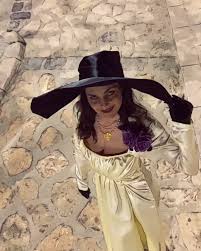 O helenie mańkowskiej najwięcej można dowiedzieć się, przeglądając jej oficjalną stronę internetową. Wampirzyca Z Resident Evil Ma Twarz Polskiej Modelki Rozmawiamy O Kulisach Roli