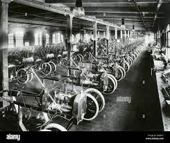 Ford Modell T Produktionslinie Im Werk Piquette, 411 Piquette Avenue,  Detroit, Um 1908 Stockfotografie - Alamy