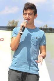 Tuval shafir is an actor. ×ª×•×'×œ ×©×¤×™×¨ Community Facebook