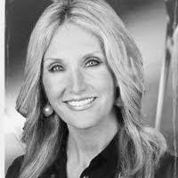 Kelly Foster's Instagram, Twitter & Facebook