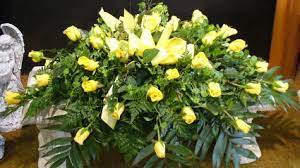 Yellow Rose Casket Spray In Dayton Oh Ed Smith Flowers Gifts Inc