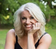 Tabatha Summers's Instagram, Twitter & Facebook