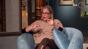 في هذا العام؛ حيث إنّ أبي لؤلؤة قد كَمَنَ له في المسجد، ومعه سكين ذات طرفين مسمومة، وحين وقف عمر يعدل الصفوف لصلاة الصبح، فلما كبّر للصلاة في الناس، طعنه أبو لؤلؤة في كتفه وفي خاصرته، فقرأ عمر بن الخطاب قوله تعالى: Ojksoskigfctrm