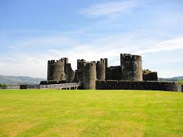 Cardiff ou, nas suas formas portuguesas, cardife ou, mais raramente, cardívio é a capital e uma subdivisão administrativa autônoma, principal area, do país de gales. Castelos E 11 Principais Pontos Turisticos De Cardiff