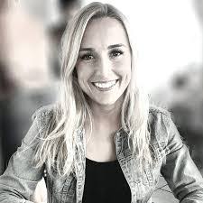 Sophie Bishop's Instagram, Twitter & Facebook