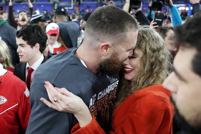 Taylor Swift and Travis Kelce Celebrate His AFC Championship Win: Photos