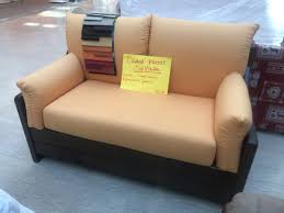 Le 3 più importanti caratteristiche tecniche del divano: Divano Letto Piccolo E Stretto In Legno In 10064 Pinerolo Fur 950 00 Zum Verkauf Shpock At