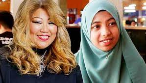 Siti kasim mencelah di tengah forum jawi. Siti Kassim