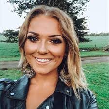 Ashley Mouser's Instagram, Twitter & Facebook