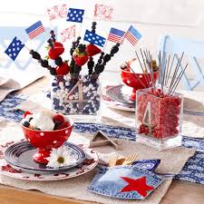 13 Cool Ideas Of 4th Of July Table Decorations Decoration Soiree Fete Nationale Bash