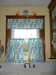 homemade kitchen curtains
