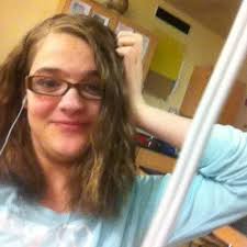 Katie Moderson (@KatieModerson74)