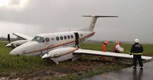 Hornbill skyways adalah maskapai penerbangan helikopter regional yang melayani wilayah kota dan pinggiran di sarawak, malaysia. S Wak Minister Escapes Injury As Light Aircraft Skids Off Airport S Runway