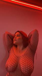 Lara_rose1 Cam Model Profile | Stripchat