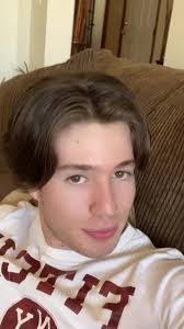 Alexis Carias's Instagram, Twitter & Facebook