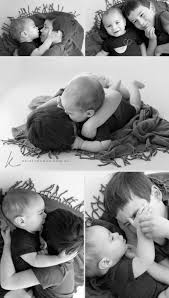 Mom + dad, two brothers and a sister, and their respective partners including sarah. Brothers Baby Photographer Melbourne