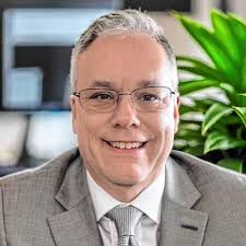 6 compete for 3 school board seats