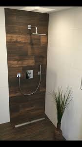 Dusche Holzoptik Fliesen Dusche Fliesen Holzoptik In 2020 Dusche Fliesen Badezimmerideen Fliesen Design