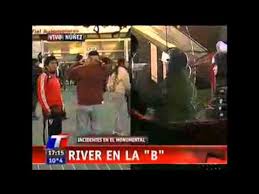 Eran días extraños aquellos en 2011 para el millonario. River En La B Estan Rompiendo Toda La Cancha Incidentes 26 06 11 Youtube