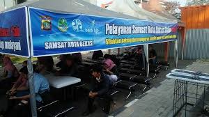 Caranya sangat praktis dan bisa menghemat waktu. Mempersempit Calo Samsat Kota Bekasi Melarang Pengunjung Masuk Selain Wajib Pajak Bekasipedia