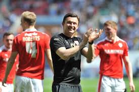 Paul heckingbottom is the former head coach of hibernian, leeds and barnsley. Leeds Set To Name Paul Heckingbottom As New Manager After Activating Barnsley Boss Buy Out Clause Mirror Online