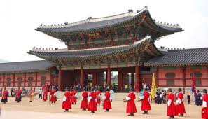 Apa tempat menarik di seoul yang mesti masukkan dalam bucketlist aku nanti ya?. Berkelana Ke 7 Tempat Wisata Terkenal Di Korea Selatan