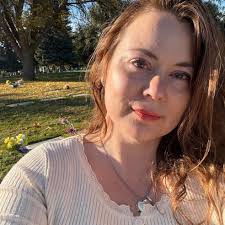 What are some homemade toddler-safe sunscreen recipes?