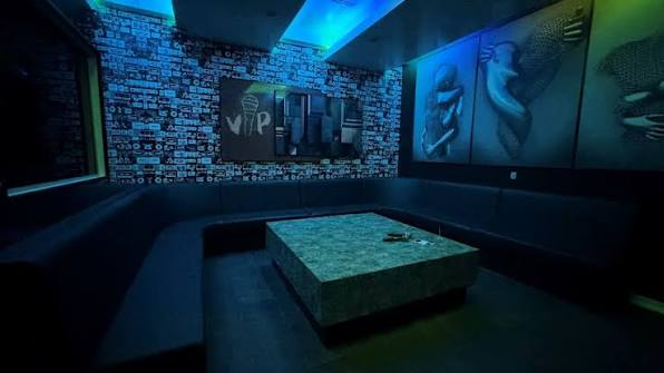VIP Karaoke Lounge | Orange County Private Karaoke Rooms & Late Night  Karaoke