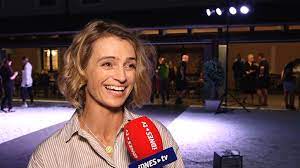 She studied at the state conservatory in prague, in the department of acting. Ivana Jiresova Dnesni Generace Je Ostrejsi Idnes Cz