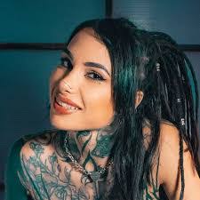 Andrea Labate's Instagram, Twitter & Facebook