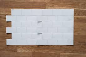 Metro Fliesen In Der Kuche Kuchenruckwand Aus Fliesenaufklebern In 2020 Fliesenaufkleber Metro Fliesen Fliesen