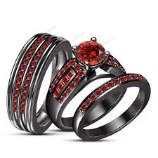 Black And Red Rings For Her Red Garnet Trio 14k Black Gold Wedding Ring Set Bridal His And Her Engagement Black Gold Wedding Rings Silver Engagement Rings Wedding Ring Trio Sets