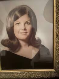 My hair takes up most of the pic 🤣🤣🤣