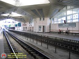 В интернете то и дело всплывают видео следующего содержания: Zarechnaya Stanciya Metro Krivoj Rog Russkaya Istoriya Viki Fandom