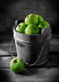 Black And White Still Life Photography Fruit 27 Super Ideas For Fruit Photography Black And White Color Splash Photography Fruit In 2020 With Images Fruit Photography Color Splash Color Splash Photography