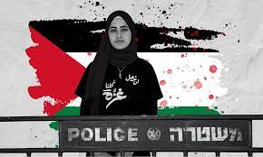إلى ذلك، أضحى اعتقال منى الكرد هاشتاغ عبر موقع التواصل الاجتماعي تويتر، فيما ظهر الأب في مقطع فيديو وهو يؤكد قائلاً: Pn8r3kmzxmbt9m